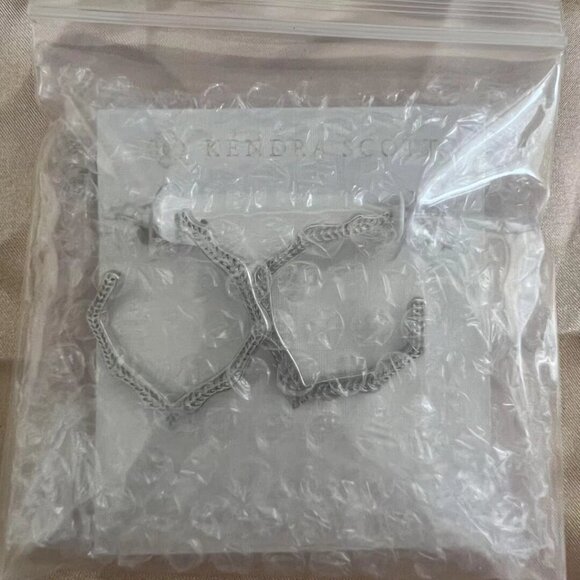 Kendra Scott Stud Earrings - Picture 5 of 5